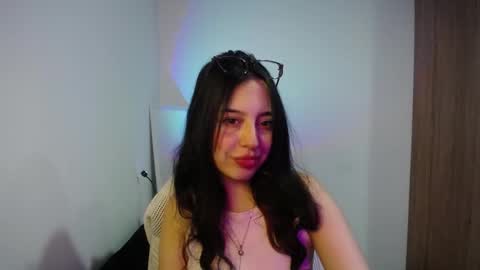 Snapshot of im_misssilver chatting on 09.19.25 im_misssilver online show from 09.19.25