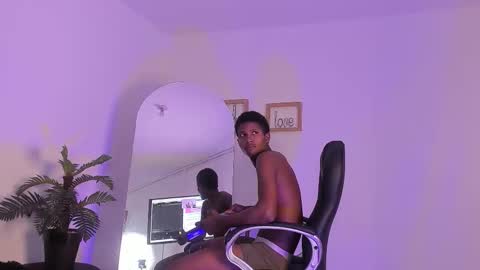 Snapshot of im_oleider chatting on 02.19.26 oleider dont forget your thumbs up online show from 02.19.26