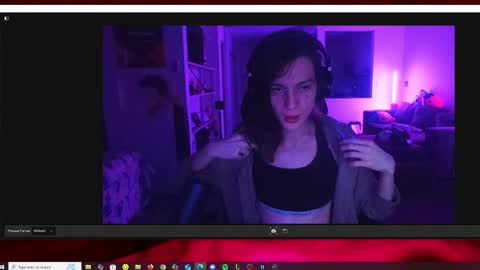 Snapshot of im_ripley chatting on 02.01.25 fort online show from 02.01.25