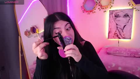 Snapshot of im_rosse_ chatting on 10.22.25 Jade Rosse online show from 10.22.25