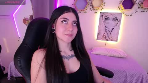 Snapshot of im_rosse_ chatting on 11.20.25 Jade Rosse online show from 11.20.25