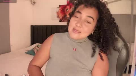 Snapshot of imacwenn_ chatting on 03.08.25 Sofia online show from 03.08.25