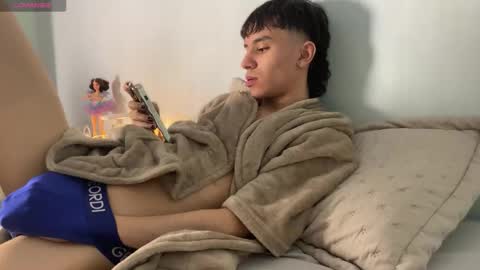 Colton Alvin Independent model online show from 11.20.25