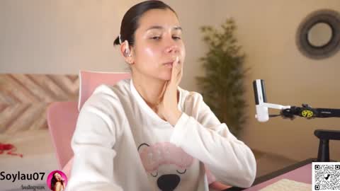 Snapshot of imjess_ chatting on 02.17.26 imjess_ online show from 02.17.26