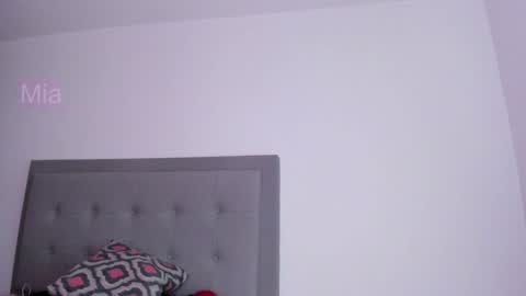 mia ---------  COL TIME online show from 02.09.25