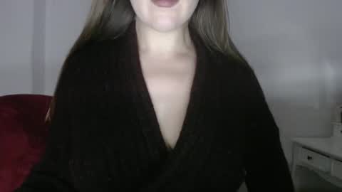 Pola online show from 12.15.24