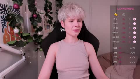 Snapshot of imnotmia chatting on 12.05.24 Mia online show from 12.05.24