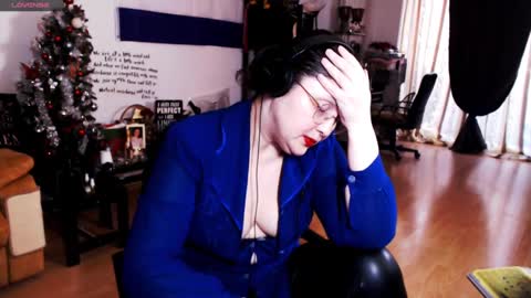 Empress online show from 02.18.25