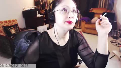 Empress online show from 10.05.25