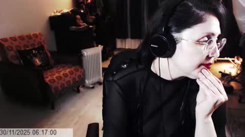 Empress online show from 11.30.25