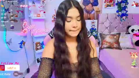 Snapshot of imsofy_1 chatting on 11.29.25 sofy online show from 11.29.25