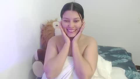 Snapshot of imsweetlips chatting on 10.08.25 imsweetlips online show from 10.08.25