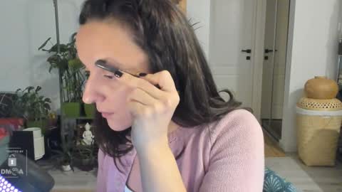 Snapshot of inakush chatting on 01.27.25 Ina Kush online show from 01.27.25