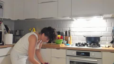 Snapshot of inakush chatting on 10.02.25 Ina Kush online show from 10.02.25