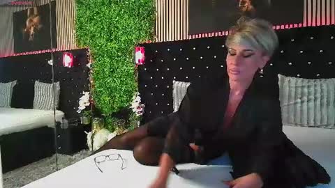 Snapshot of inanna_ishtar1 chatting on 07.17.26 inanna_ishtar1 online show from 07.17.26