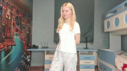 Masha online show from 04.04.26