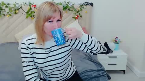 Snapshot of incredible_ariela chatting on 03.07.26 incredible_ariela online show from 03.07.26