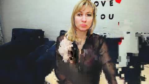 Snapshot of incredible_ariela chatting on 03.23.26 incredible_ariela online show from 03.23.26