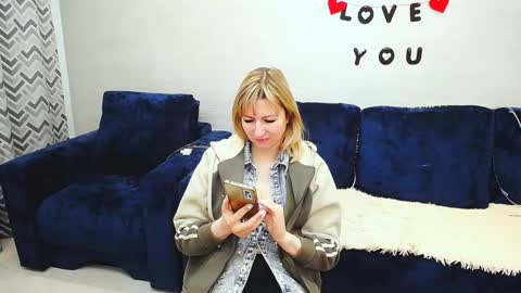 Snapshot of incredible_ariela chatting on 03.25.26 incredible_ariela online show from 03.25.26