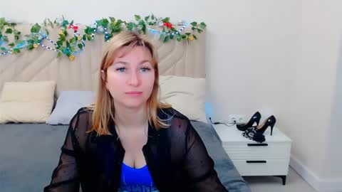 Snapshot of incredible_ariela chatting on 04.16.26 incredible_ariela online show from 04.16.26