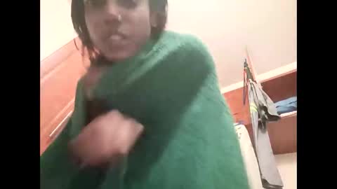 Snapshot of indian_succubus chatting on 05.16.26 Perky baby online show from 05.16.26