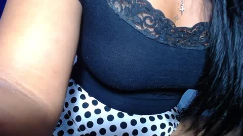 indian_whore18 online show from 01.17.25