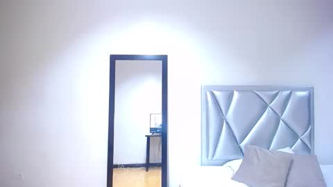 indian_whore18 online show from 02.14.25