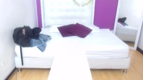 indian_whore18 online show from 03.10.25