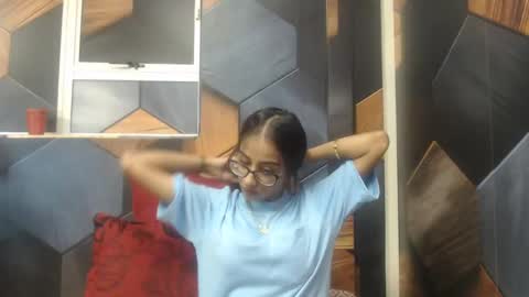 Snapshot of indianarmani chatting on 01.18.25 Armani online show from 01.18.25