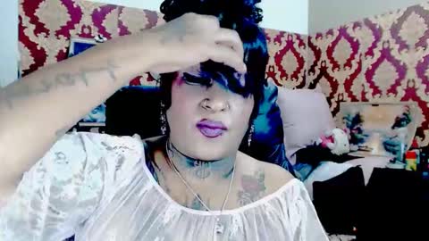 Snapshot of indiancatz2 chatting on 10.26.25 anusha online show from 10.26.25