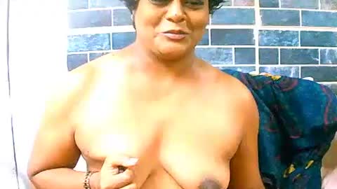 Snapshot of indiancherrypie chatting on 12.20.24 indiancherrypie online show from 12.20.24