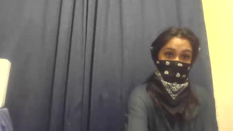 Snapshot of indiancutiexo chatting on 09.22.25 indiancutiexo online show from 09.22.25