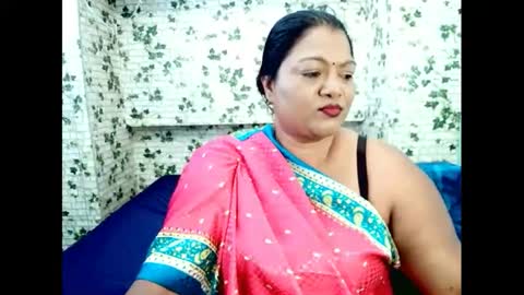 Snapshot of indiandelia chatting on 01.16.25 indiandelia online show from 01.16.25