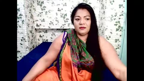 Snapshot of indiandelia chatting on 01.24.25 indiandelia online show from 01.24.25