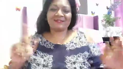 Snapshot of indiandelia chatting on 01.26.25 indiandelia online show from 01.26.25
