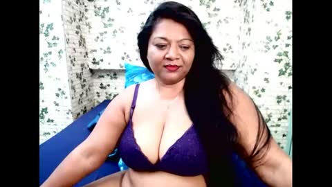 Snapshot of indiandelia chatting on 01.31.25 indiandelia online show from 01.31.25