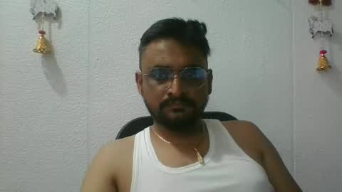 Snapshot of indianlover1433 chatting on 10.24.25 Indian lover online show from 10.24.25