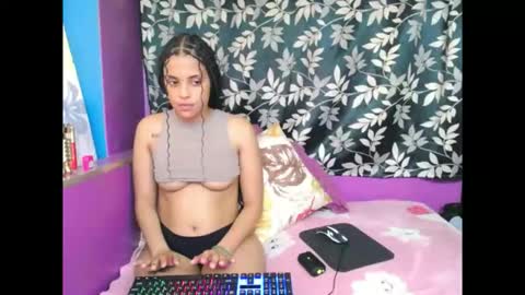 indianmaxine07 online show from 10.09.25