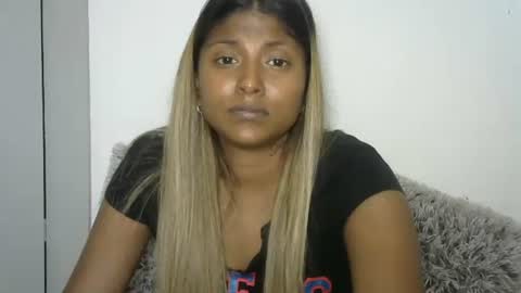 indianqtpie6 online show from 09.12.25