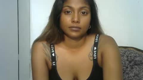 indianqtpie6 online show from 04.12.26