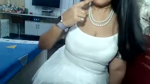Snapshot of indianrads9 chatting on 12.15.24 Radha online show from 12.15.24