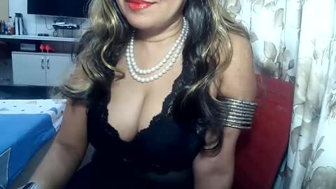 Snapshot of indianrads9 chatting on 01.25.25 Radha online show from 01.25.25