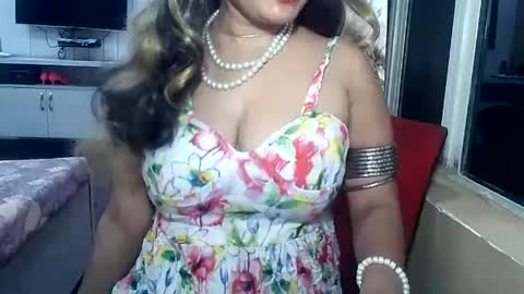 Snapshot of indianrads9 chatting on 02.16.25 Radha online show from 02.16.25