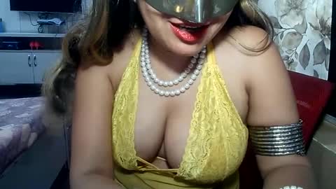 Snapshot of indianrads9 chatting on 02.27.25 Radha online show from 02.27.25