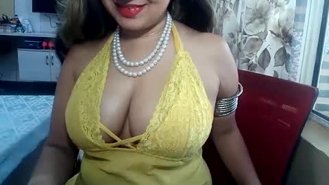 Snapshot of indianrads9 chatting on 03.06.25 Radha online show from 03.06.25