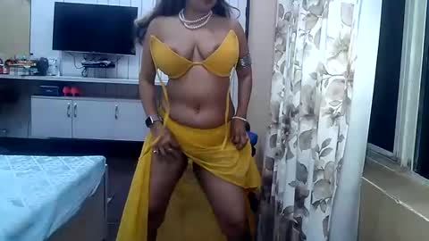 Snapshot of indianrads9 chatting on 03.06.25 Radha online show from 03.06.25
