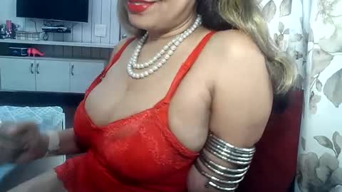 Snapshot of indianrads9 chatting on 03.11.25 Radha online show from 03.11.25