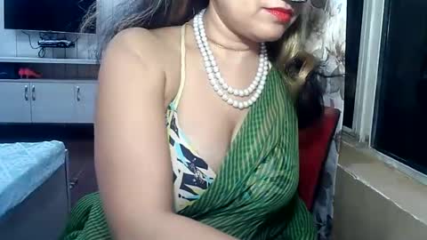 Snapshot of indianrads9 chatting on 03.12.25 Radha online show from 03.12.25