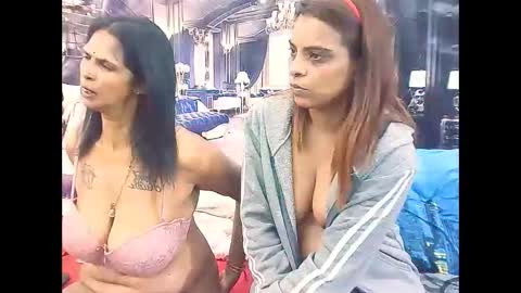 Snapshot of indiansexyass4u2luv chatting on 03.03.26 indiansexyass4u2luv online show from 03.03.26