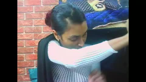 indiansexybutt4u2luv online show from 06.24.26